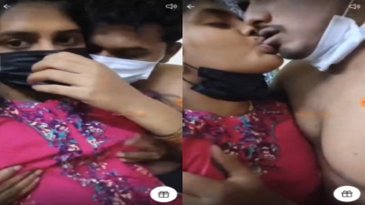 Couple Kissing And – Massaging Mulai Videos